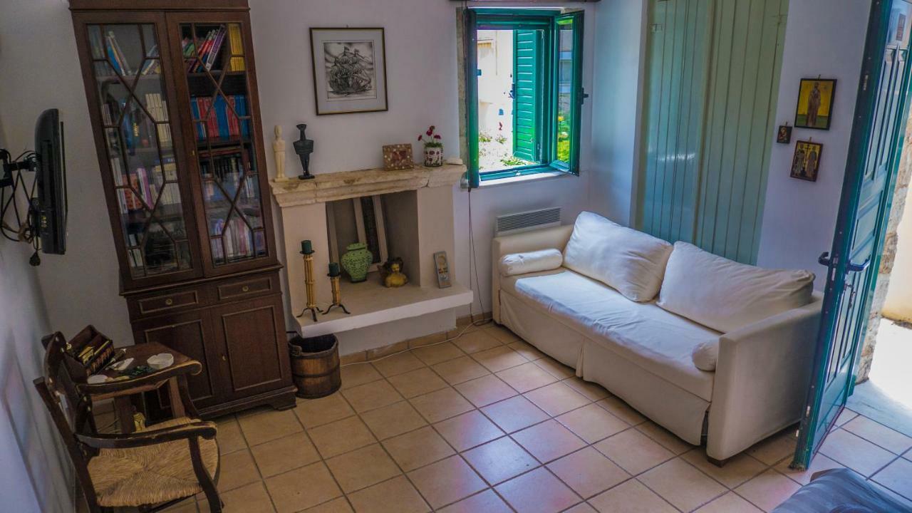 Sylvia'S Guest House Kavrokhorion 外观 照片